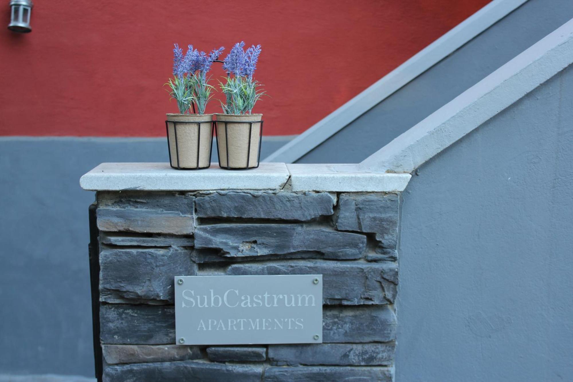 Subcastrum Apartments 普拉 外观 照片