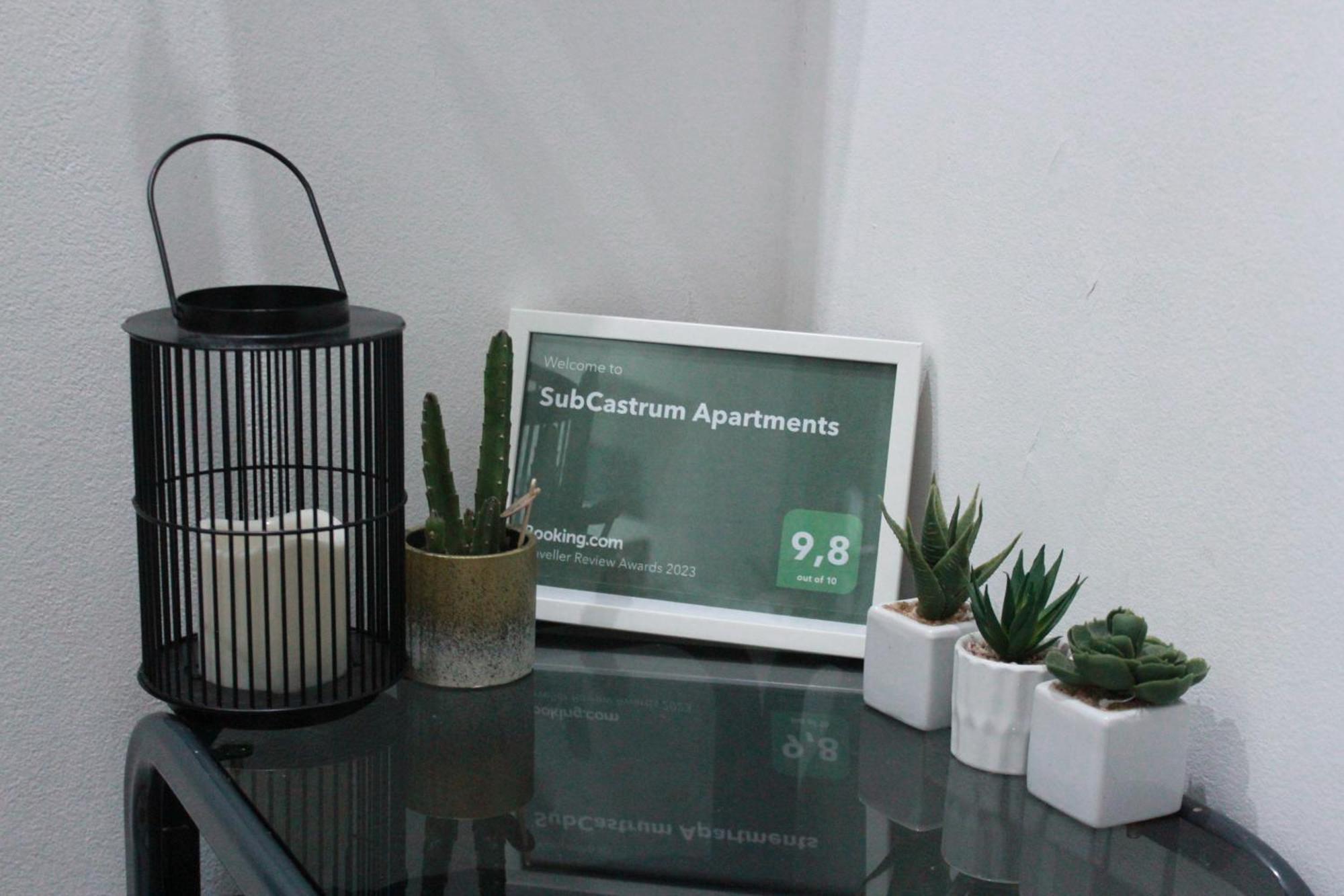 Subcastrum Apartments 普拉 外观 照片