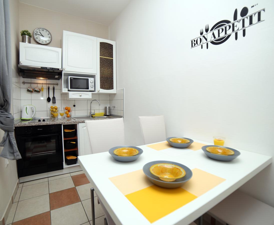 Subcastrum Apartments 普拉 外观 照片